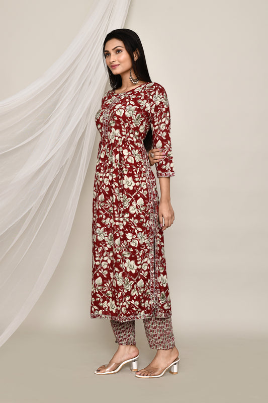 Red Kurta Set With Pants and Fringe Stitch on Neckline